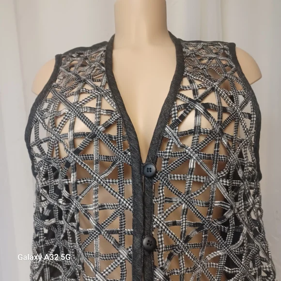 STUDIO COLLECTION Vtg SIZE M Black and White Denim Jean Waistcost Vest - Picture 3 of 11